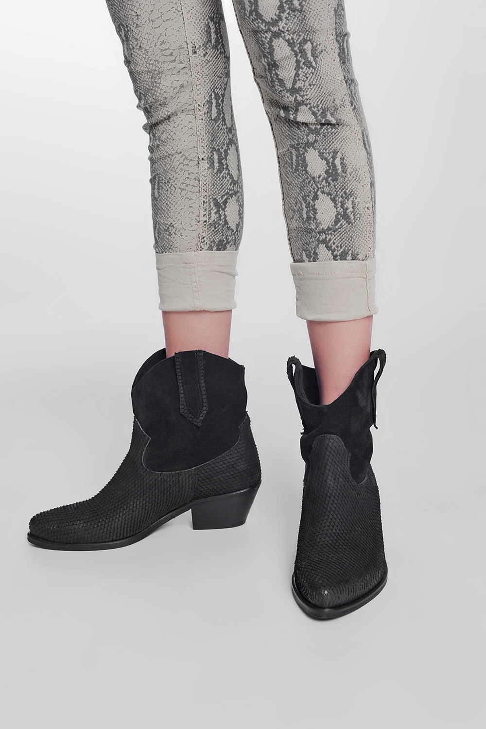 Pantalon estampado serpiente reversible en beige Pantalon estampado serpiente reversible en beige