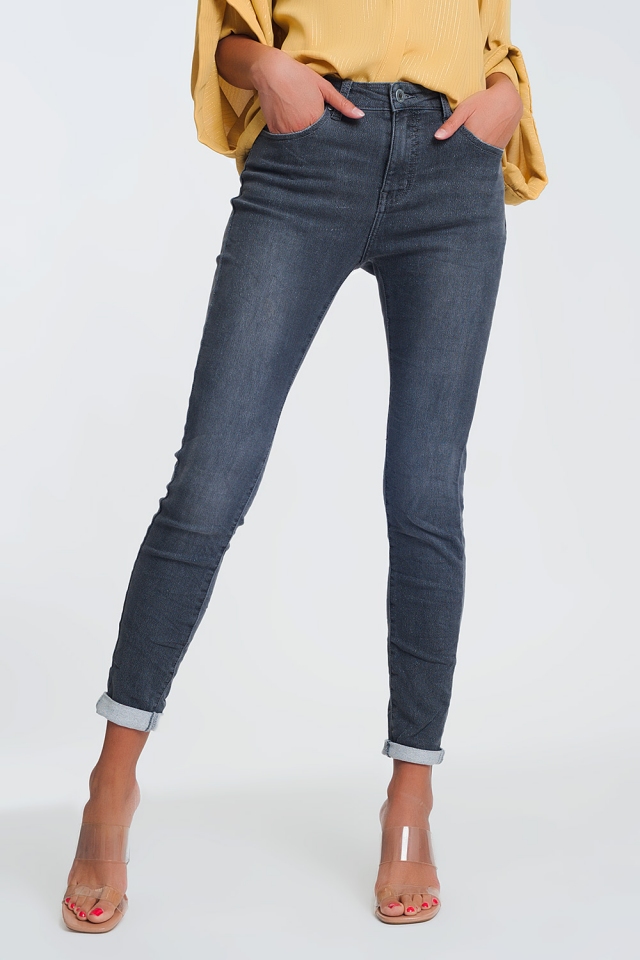 Jeans mit hoher Taille aus glitzerndem Material