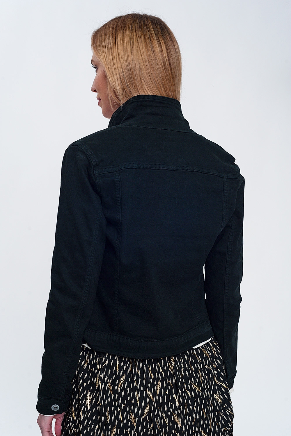Chaqueta vaquera negra de corte slim