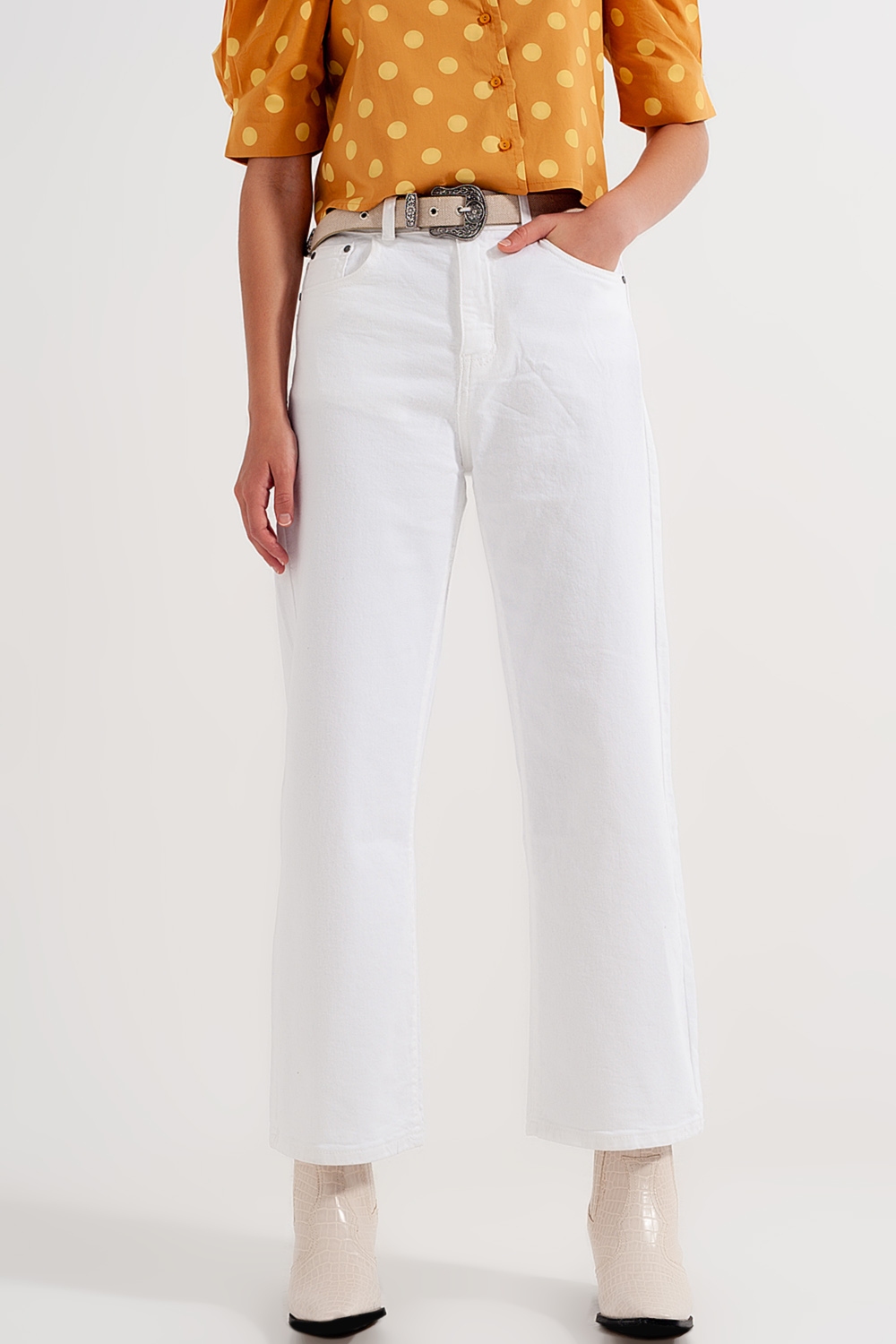 Vaqueros tobilleros de pernera recta en blanco Vaqueros tobilleros de pernera recta en blanco