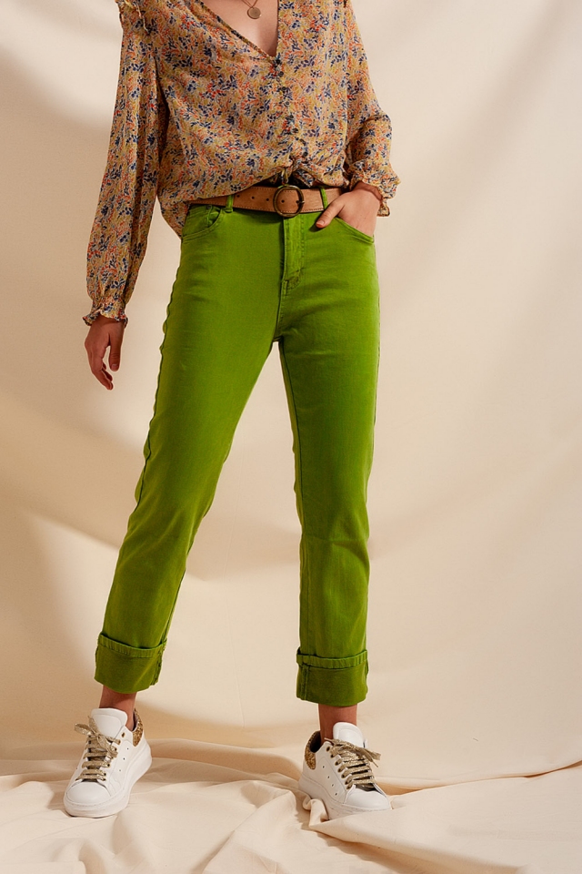 Ruimvallende jeans met rechte pijpen en brede omslag in groen