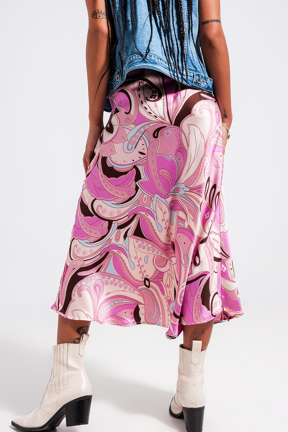 Falda midi con estampado abstracto rosa Falda midi con estampado abstracto rosa
