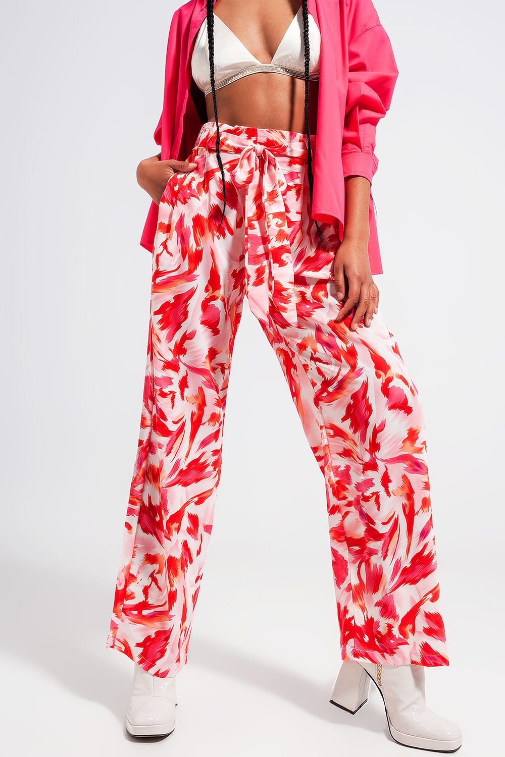 Pantalones fuchsia de pernera ancha con cintur&oacute;n