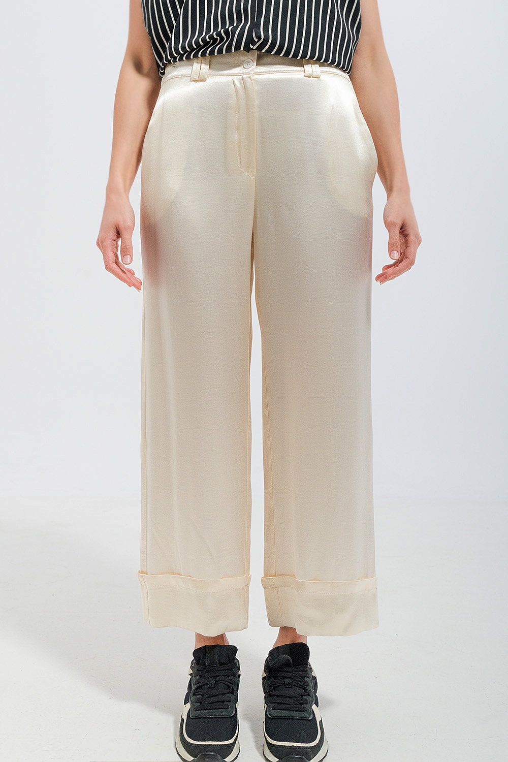 Pantalones de traje de pernera ancha de raso en crudo Pantalones de traje de pernera ancha de raso en crudo
