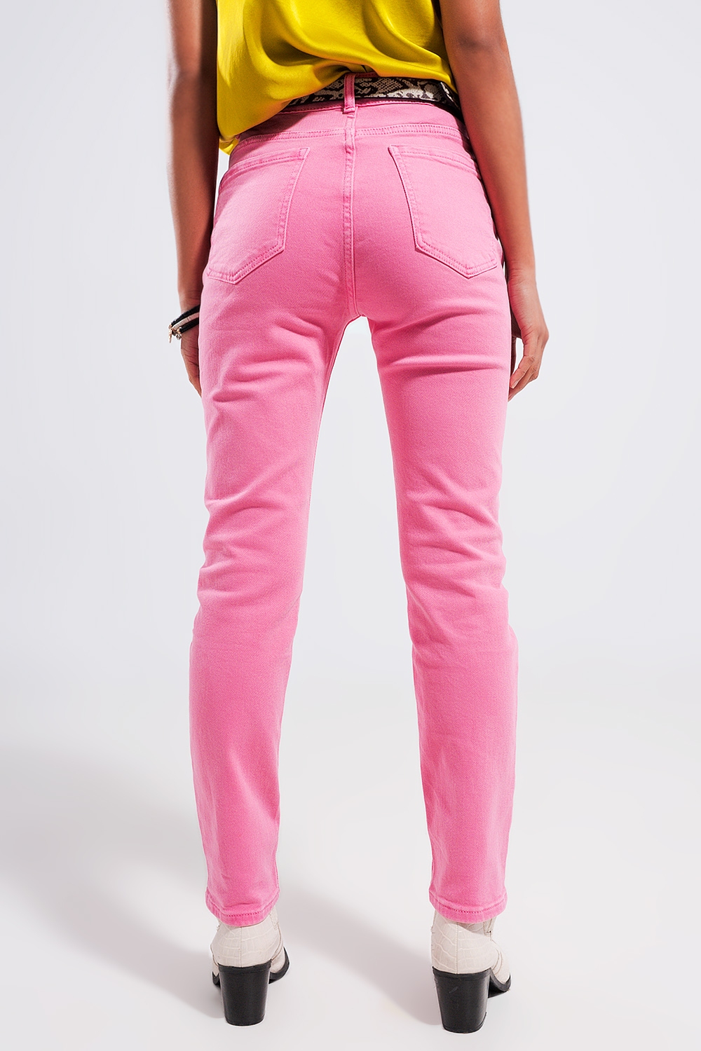 Vaqueros rosa de corte pitillo de algodón elastico Vaqueros rosa de corte pitillo de algodón elastico