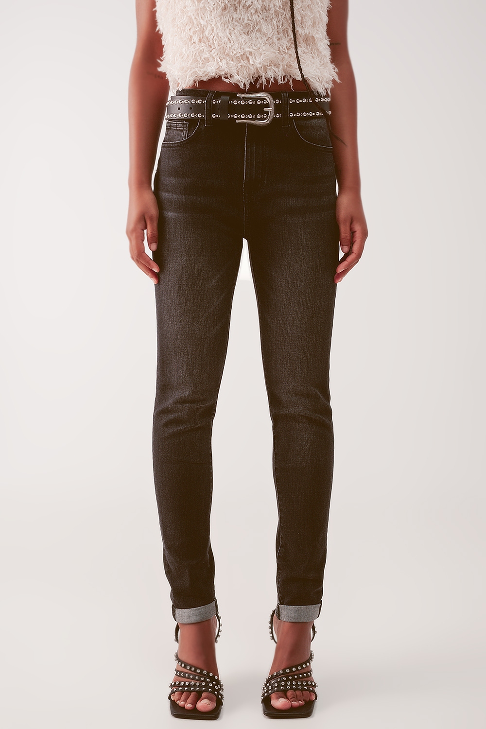 Vaqueros skinny en negro deslavado con cintura alta Vaqueros skinny en negro deslavado con cintura alta
