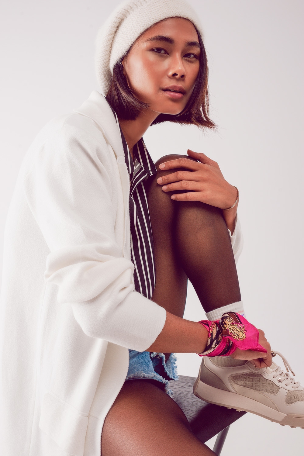 Cardigan extra grande en crudo con solapas Cardigan extra grande en crudo con solapas