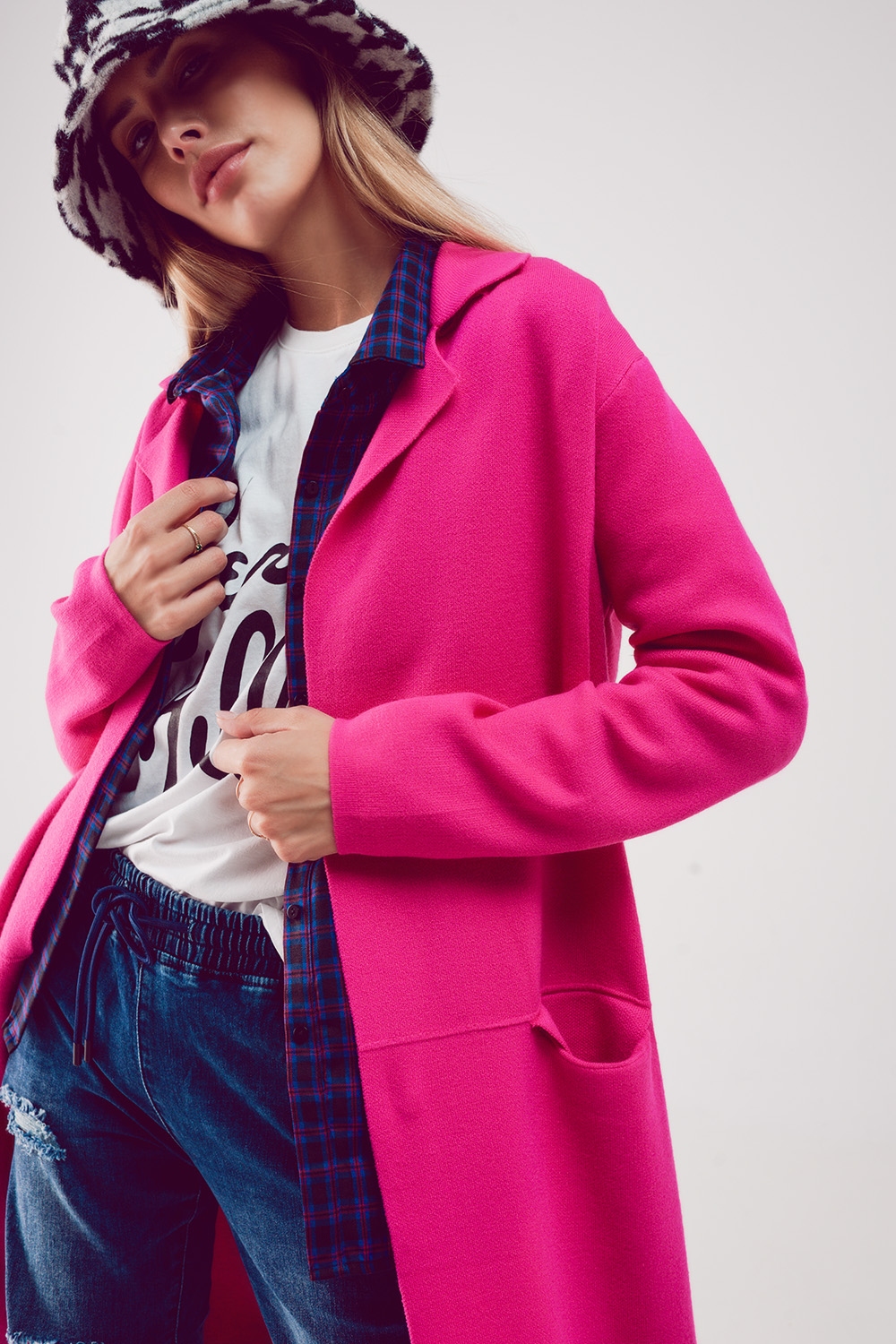 Cardigan extra grande en fucsia con solapas Cardigan extra grande en fucsia con solapas