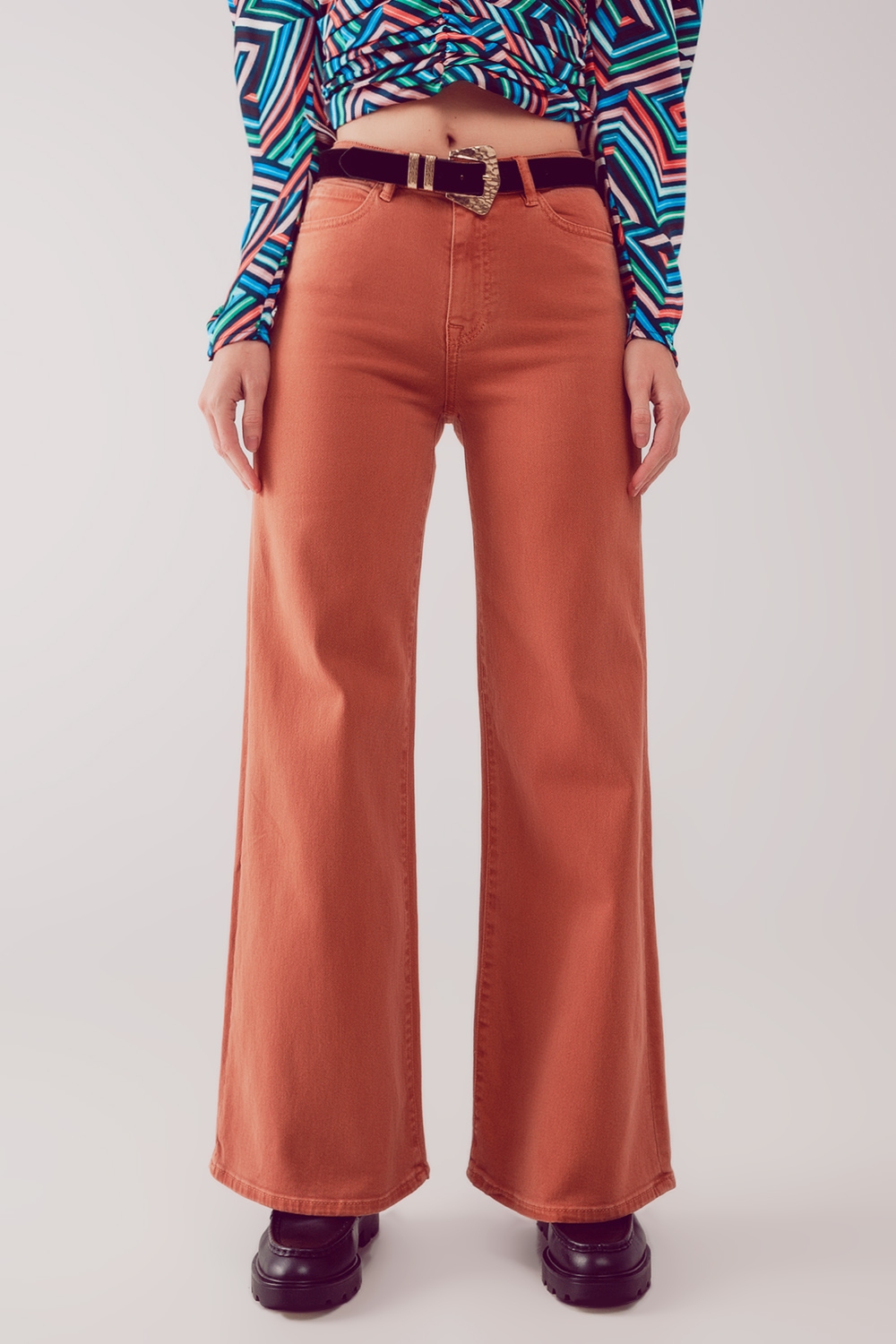 Vaqueros naranja de pernera ancha de mezcla de algod&oacute;n