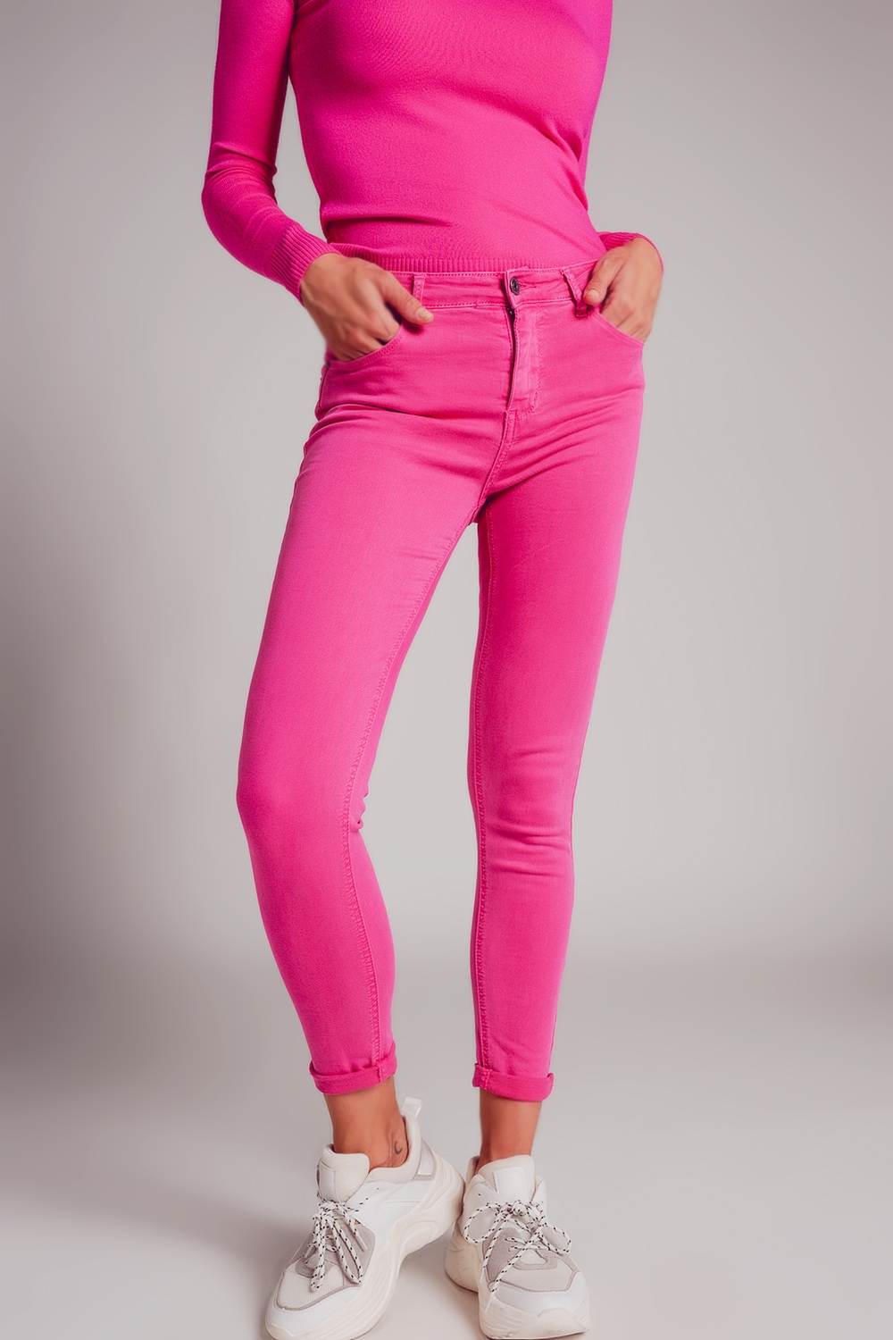 Vaqueros de talle alto color fucsia Vaqueros de talle alto color fucsia