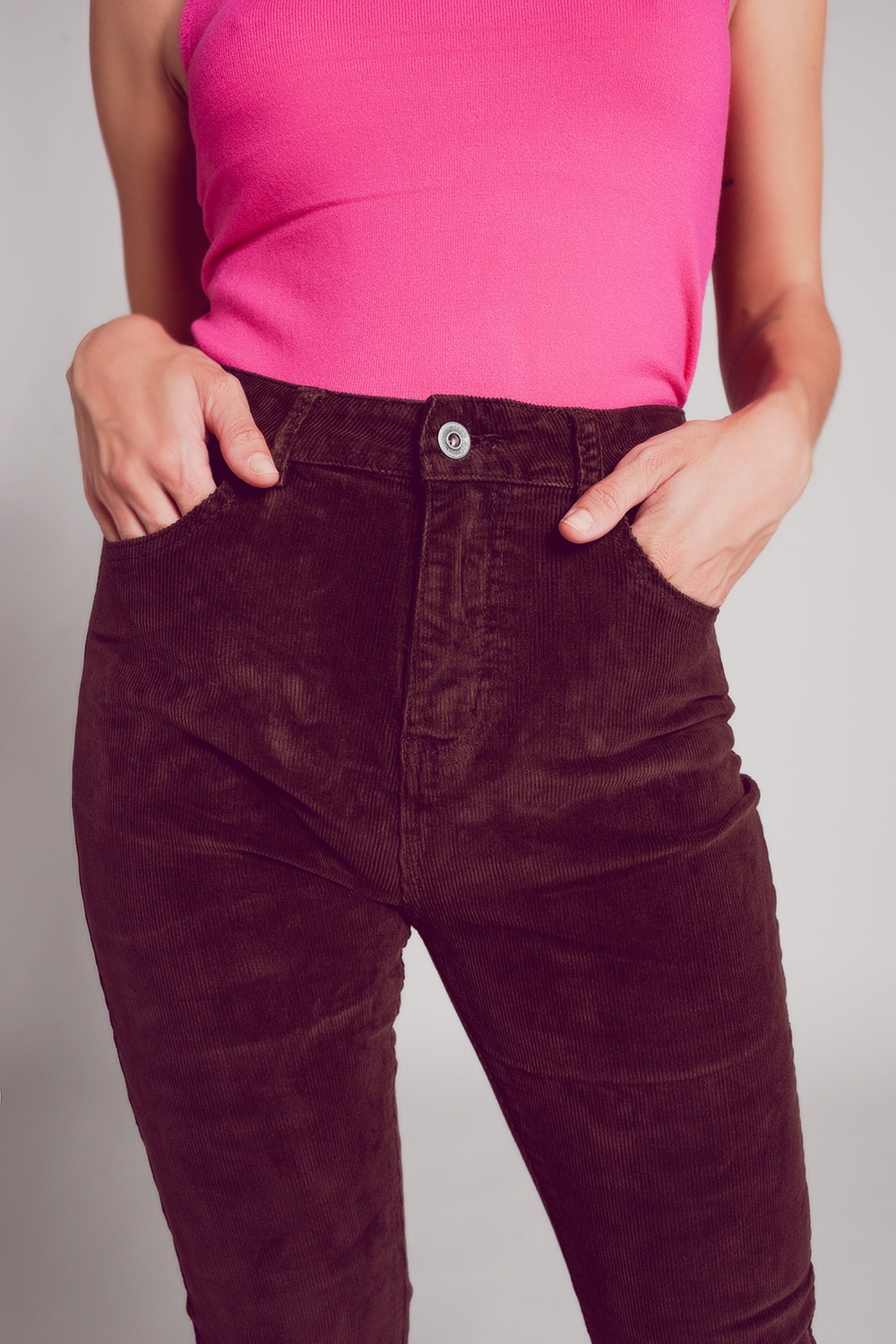 Pantalon marron chocolate corte pitillo de pana Pantalon marron chocolate corte pitillo de pana