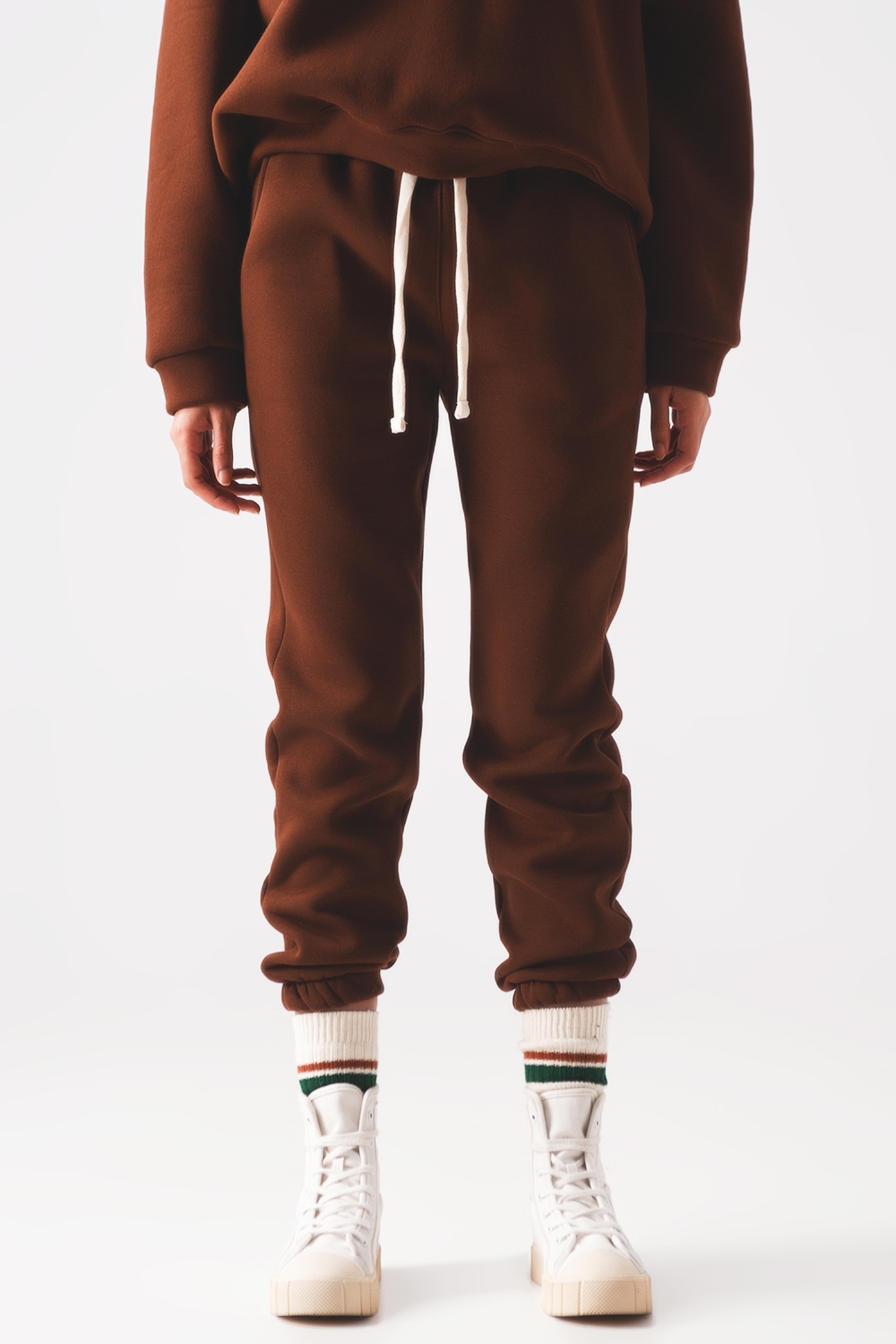 Jogger de algodón en color marron Jogger de algodón en color marron