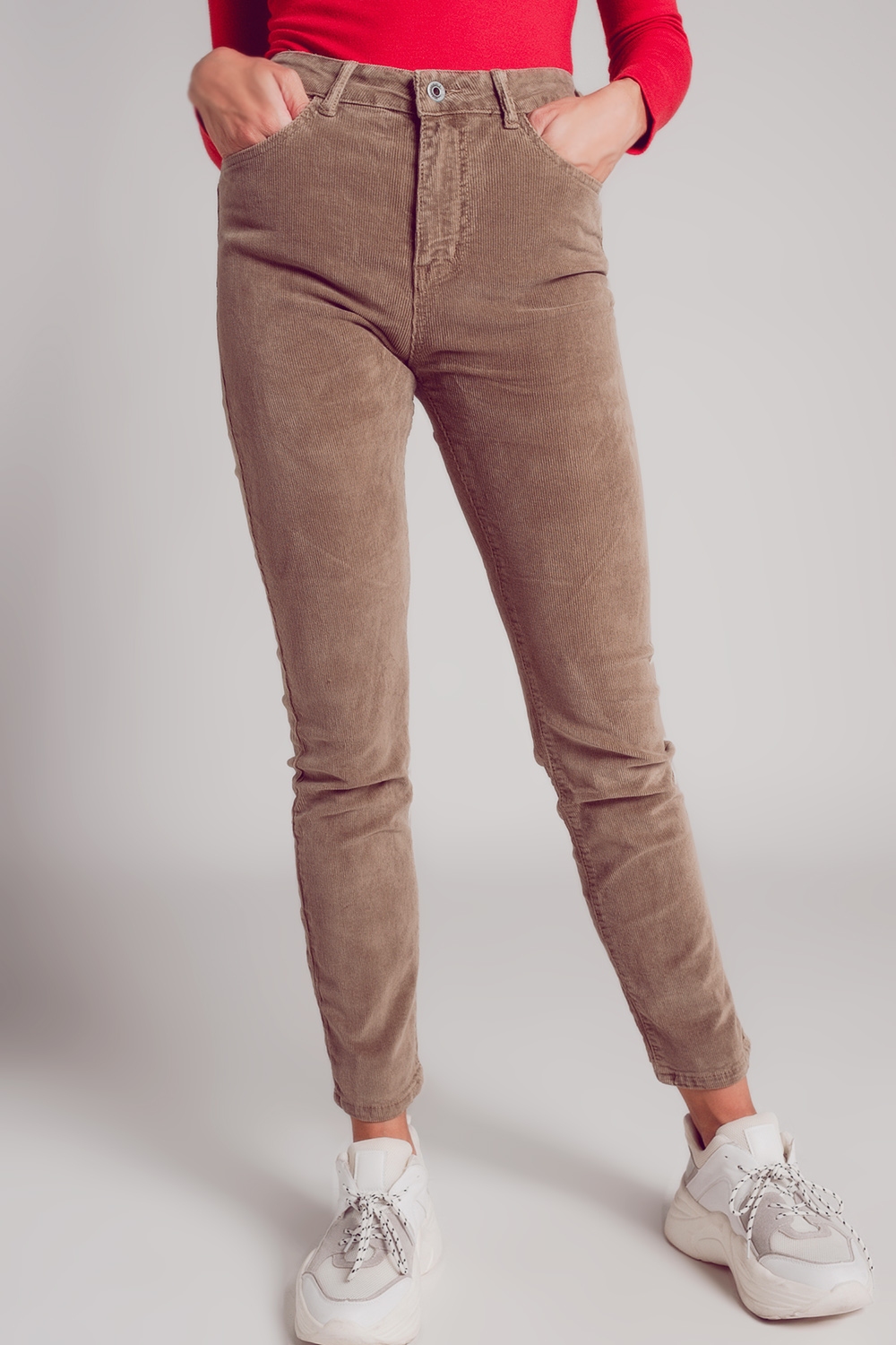Pantalon beige corte pitillo de pana Pantalon beige corte pitillo de pana