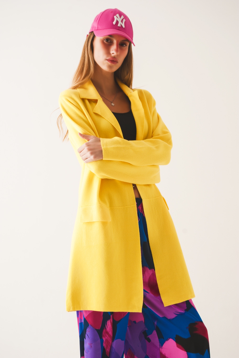 Cardigan extra grande en amarillo con solapas