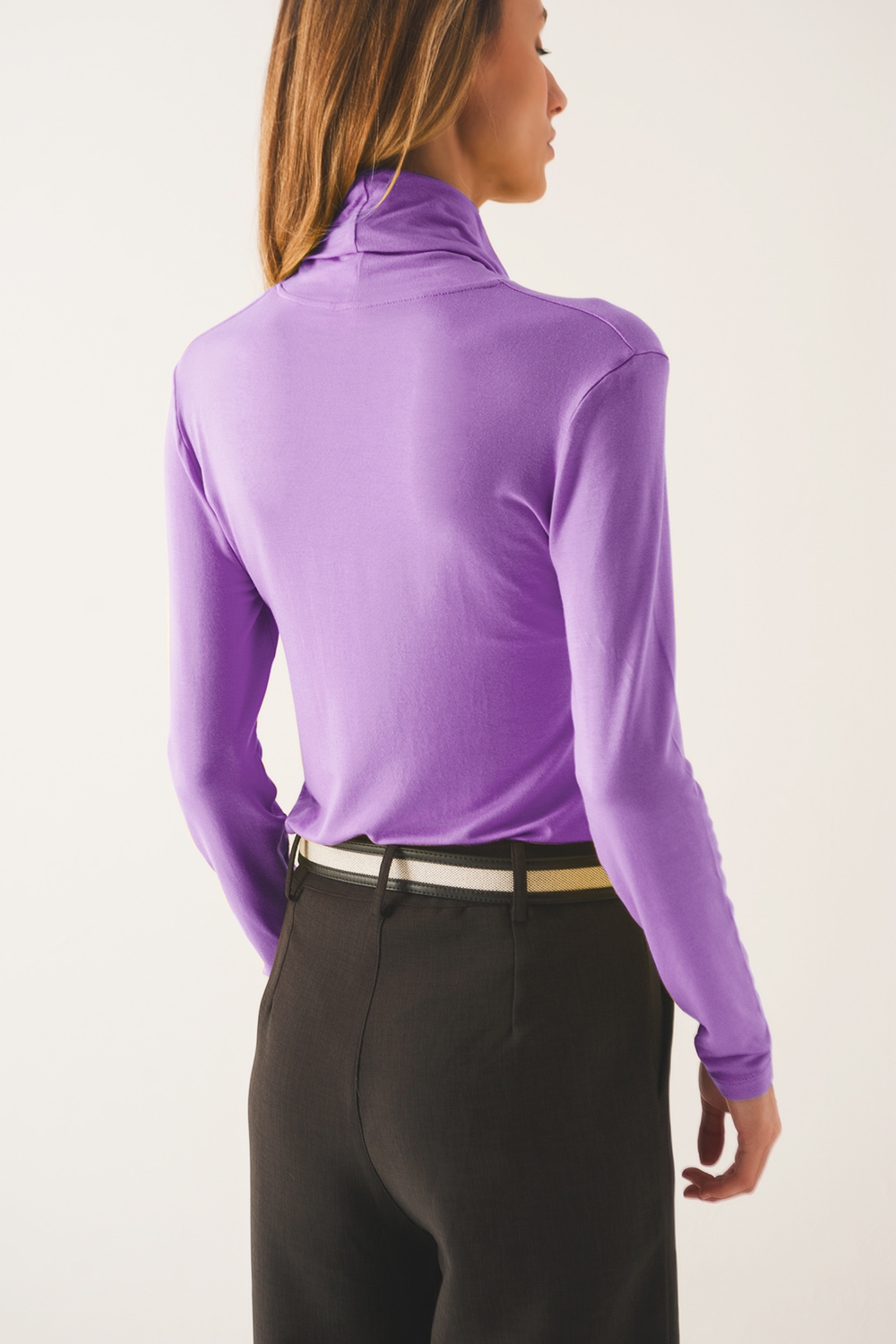 Camiseta de manga larga y cuello alto en morado de modal Camiseta de manga larga y cuello alto en morado de modal