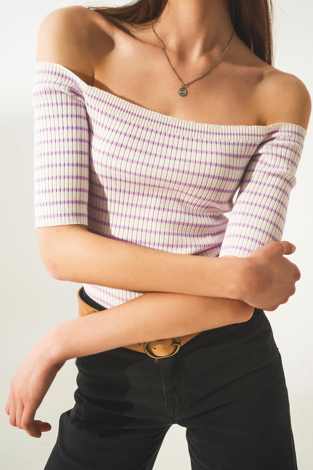 Top lila a rayas con escote Bardot Top lila a rayas con escote Bardot