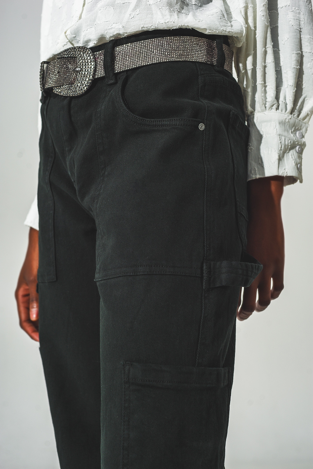 Pantalón Cargo Recto en Negro Pantalón Cargo Recto en Negro