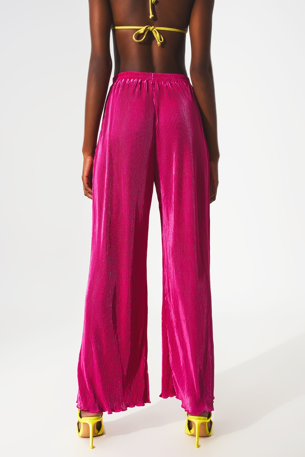 Pantalones plisados de satén fucsia Pantalones plisados de satén fucsia