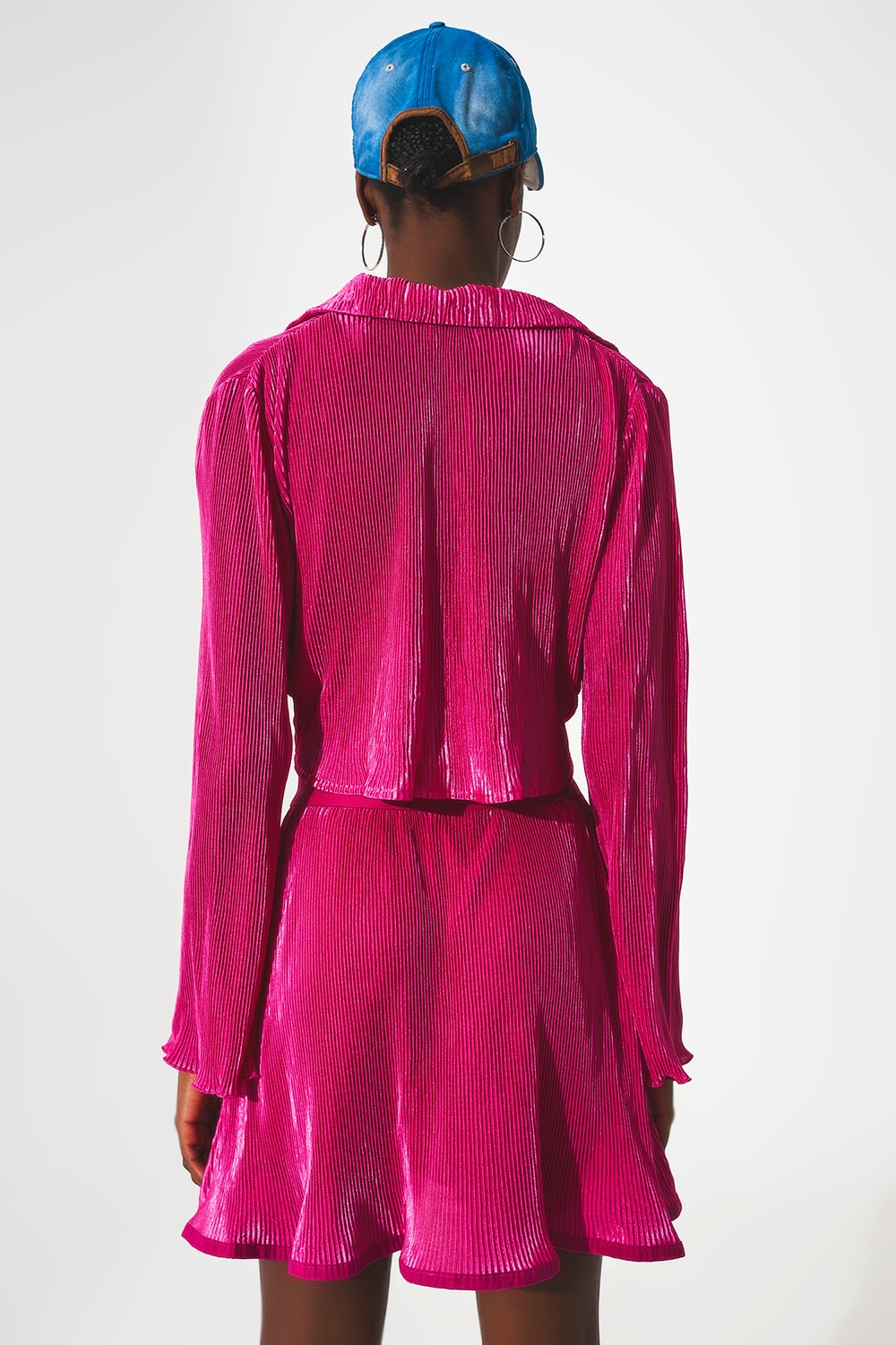 Top plisado anudado al frente en fucsia Top plisado anudado al frente en fucsia