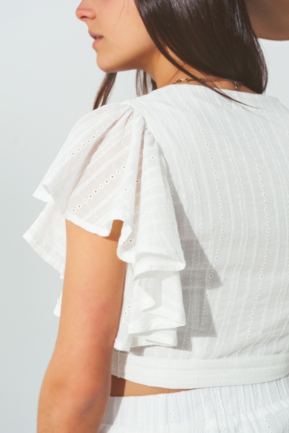 Broderie Wrap Crop Top en Blanco Broderie Wrap Crop Top en Blanco