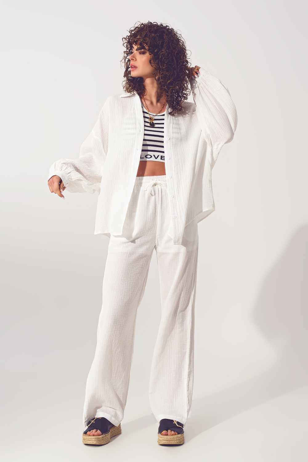 Pantalón Ancho Texturizado en Blanco Pantalón Ancho Texturizado en Blanco