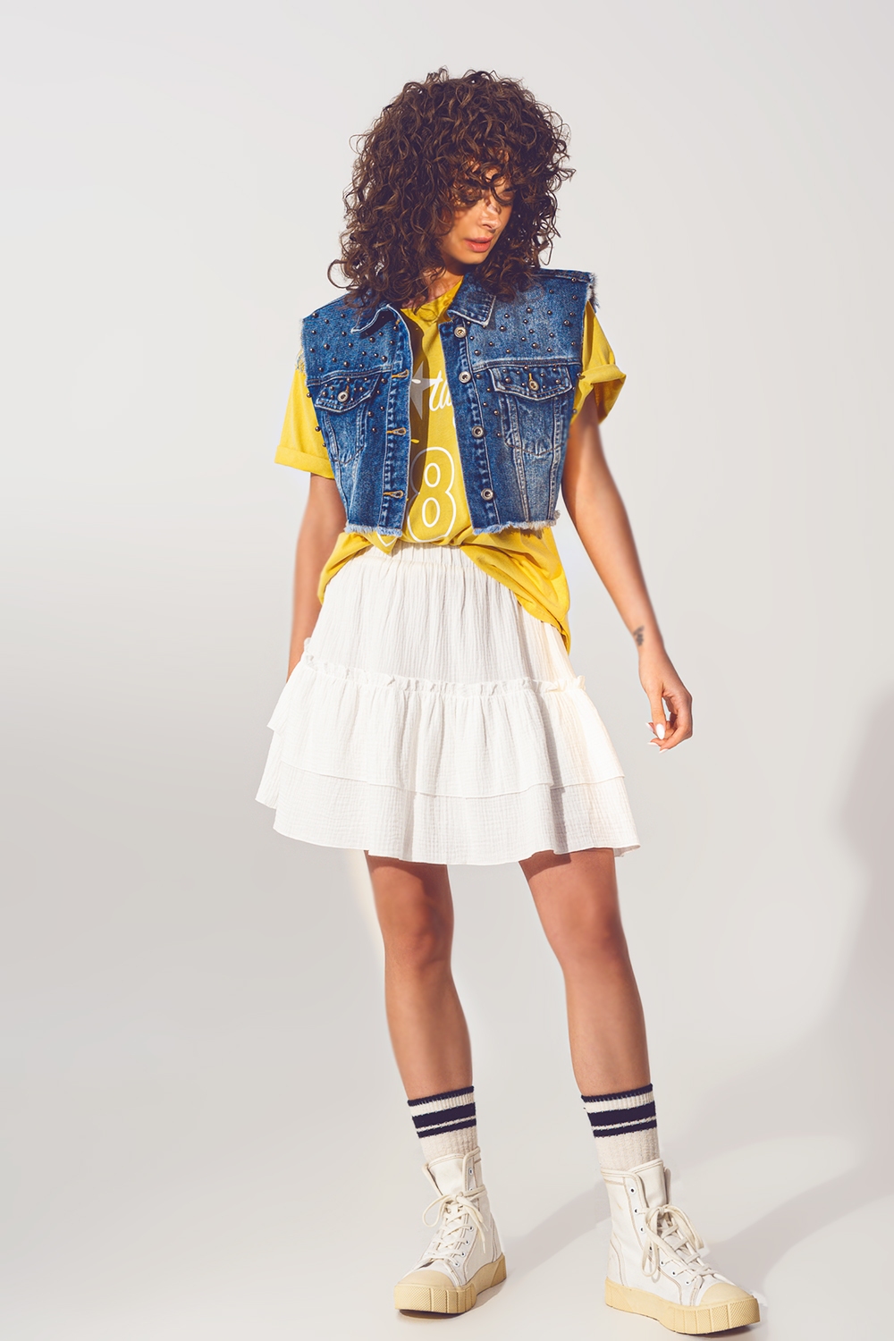Minifalda con Volantes Texturizados en Blanco Minifalda con Volantes Texturizados en Blanco