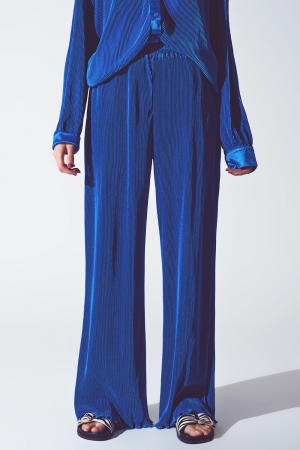 Pantalón ancho plisado de satén azul