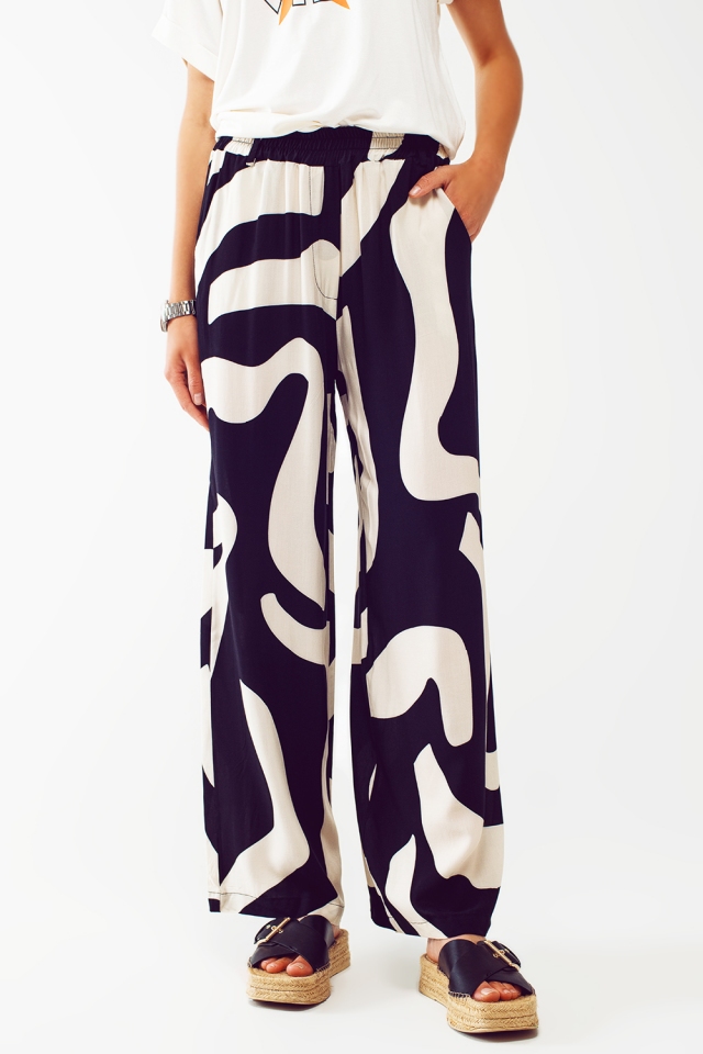 Relaxed Wide Leg Pants in Black Abstract Print