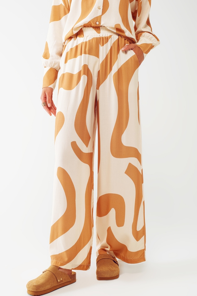 Relaxed Wide Leg Pants in Brown Abstract Print