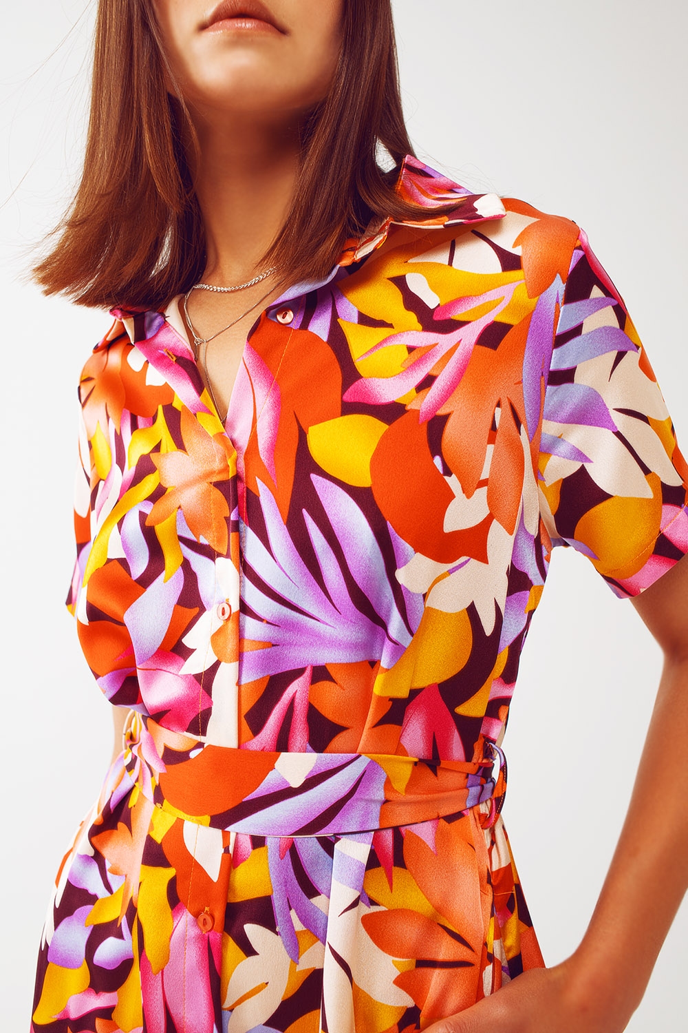 Vestido midi estampado floral en multicolor Vestido midi estampado floral en multicolor