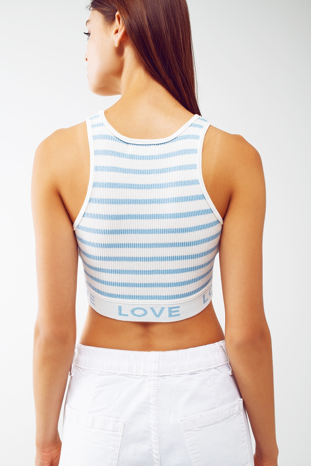 Top corto a rayas con texto Love en azul Top corto a rayas con texto Love en azul