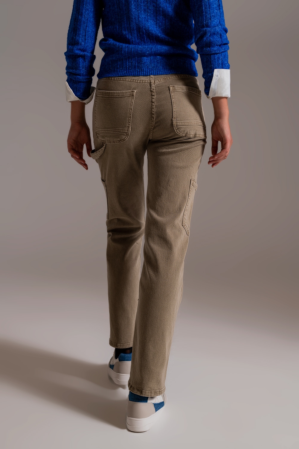 Pantalones cargo de pierna recta en marrón beige Pantalones cargo de pierna recta en marrón beige