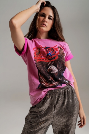 T-Shirt With grunge Print on the chest in pink color