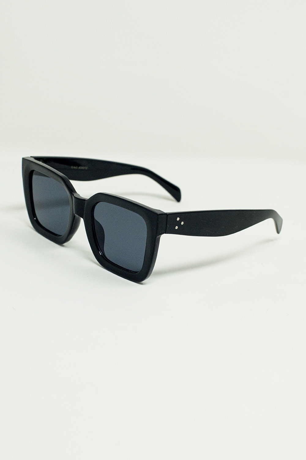 Gafas de sol cuadradas con cristales oscuros en negro Gafas de sol cuadradas con cristales oscuros en negro