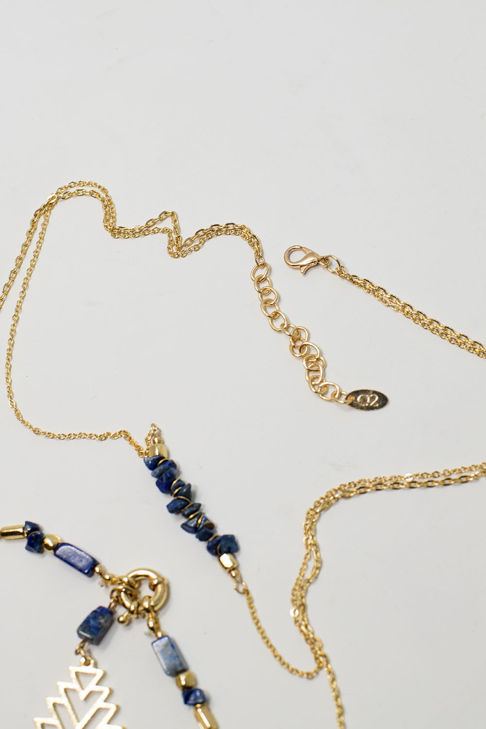 Collar largo de oro 2 en 1 con cuentas azules