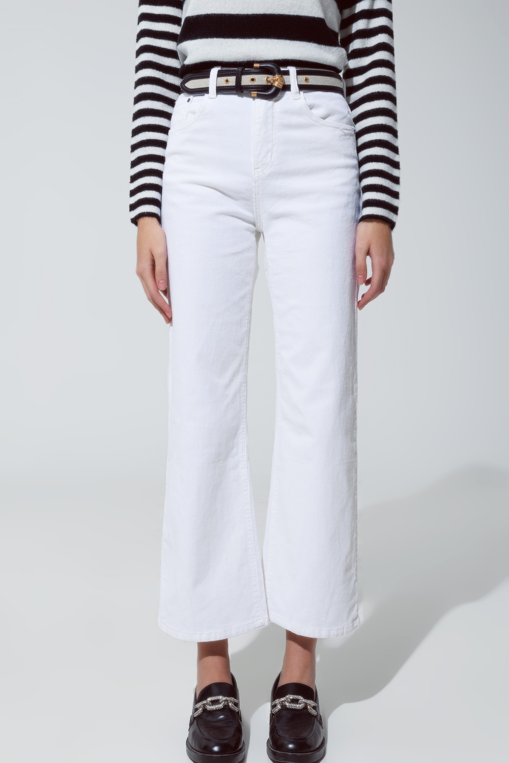 Pantalones tobilleros de pana en blanco Pantalones tobilleros de pana en blanco