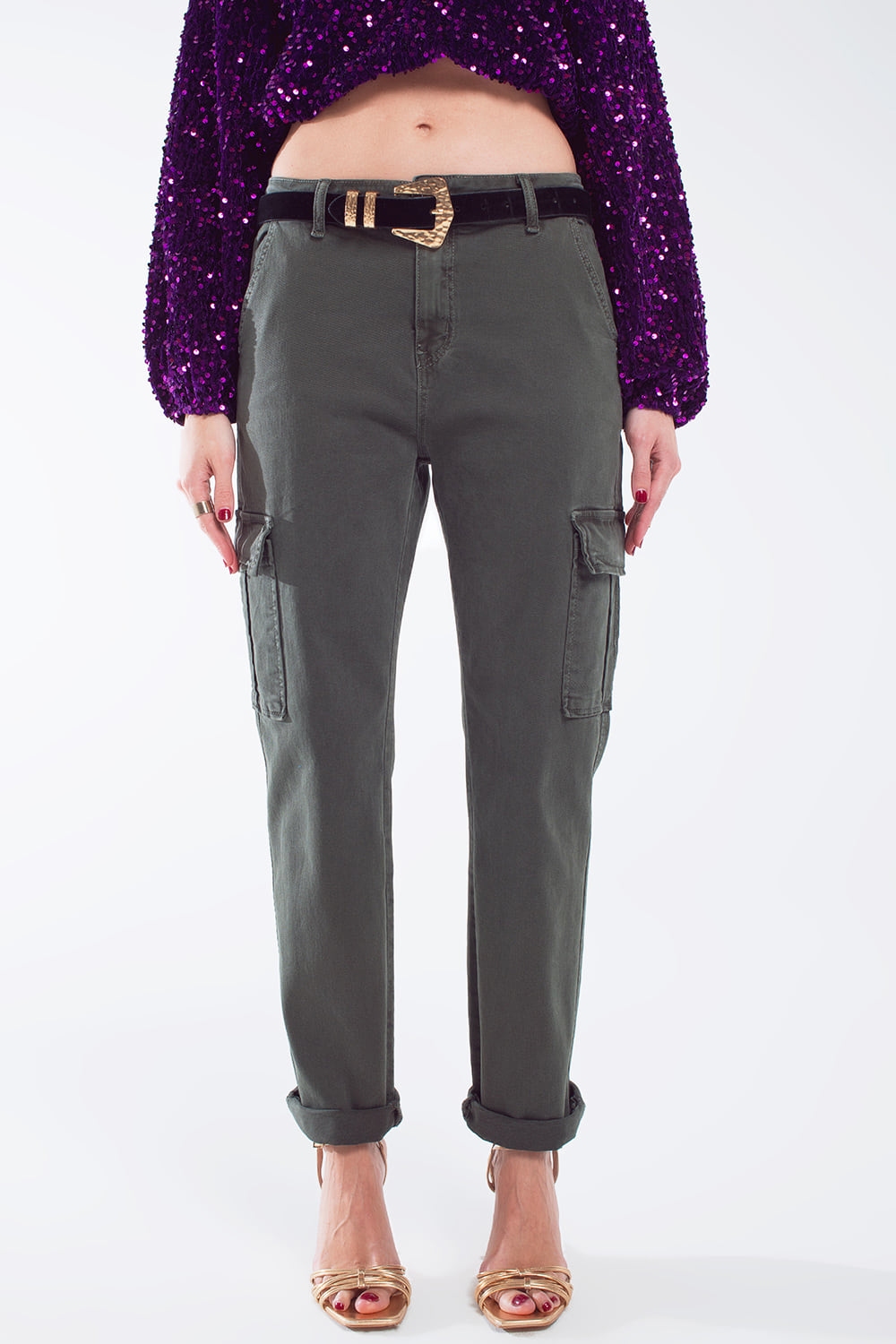 Pantalones cargo relajados en verde militar
