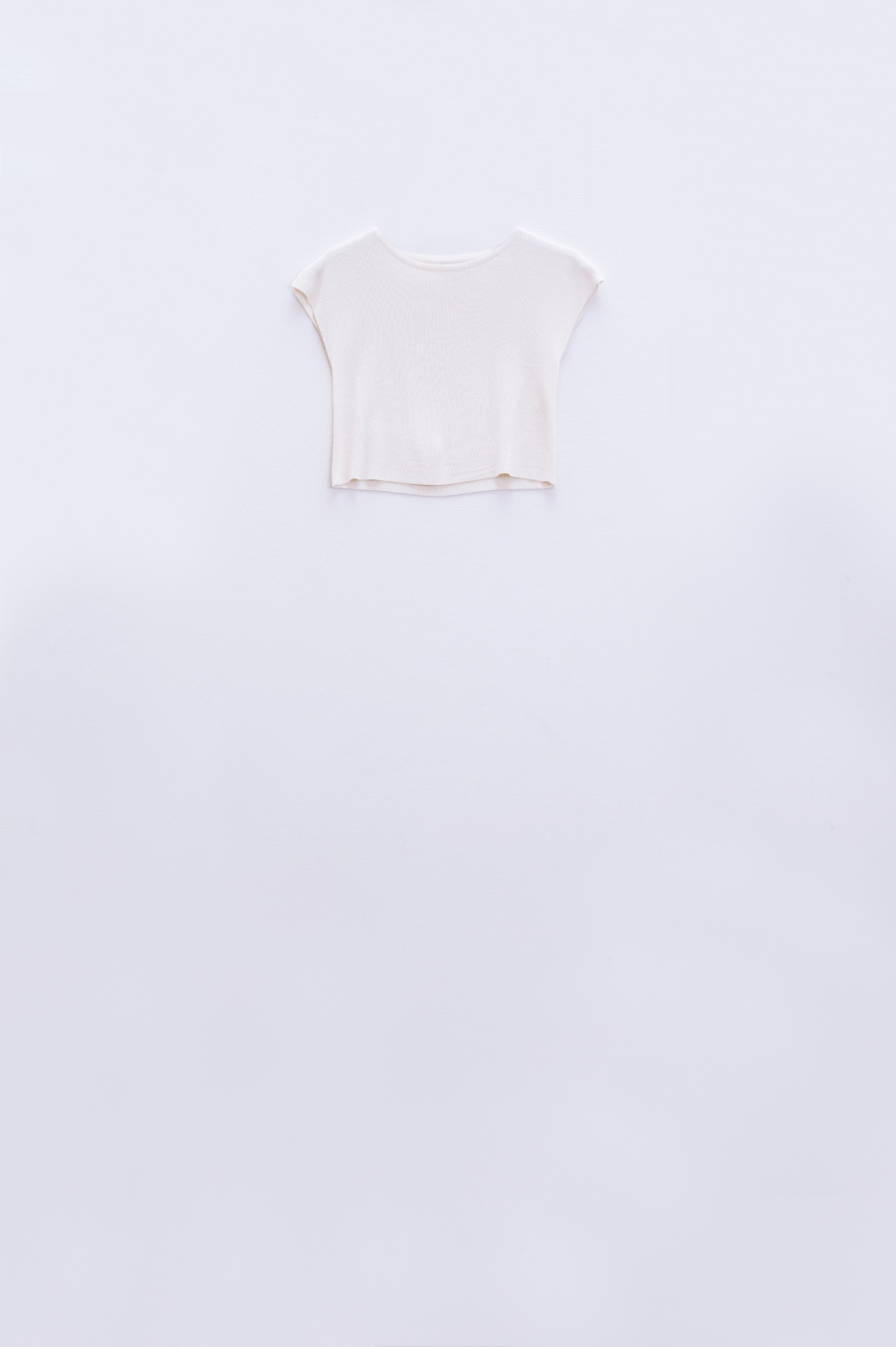 Camiseta de punto con mangas cortas en blanco