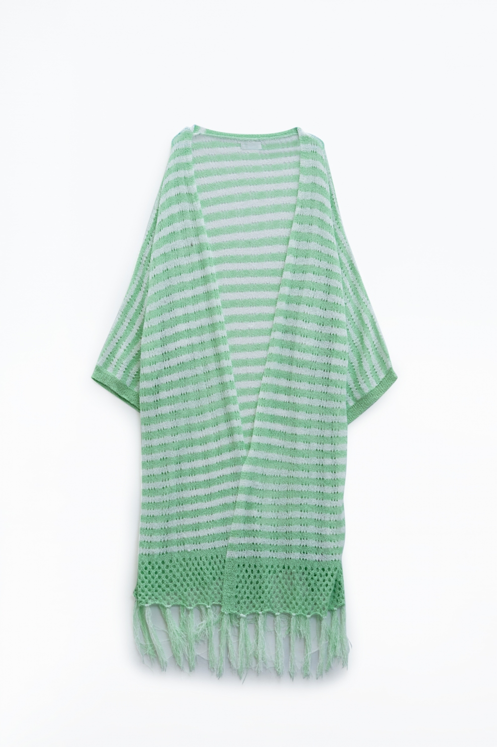 C&aacute;rdigan verde estilo boho con punto de pointelle a rayas y detalles de flecos