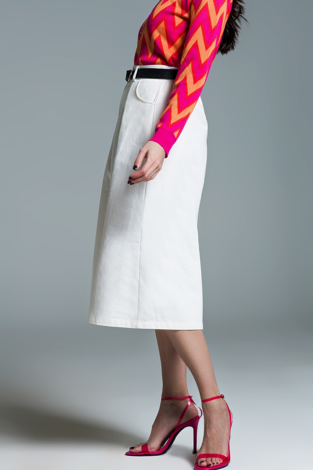 Falda blanca midi con bolsillos en blanco Falda blanca midi con bolsillos en blanco