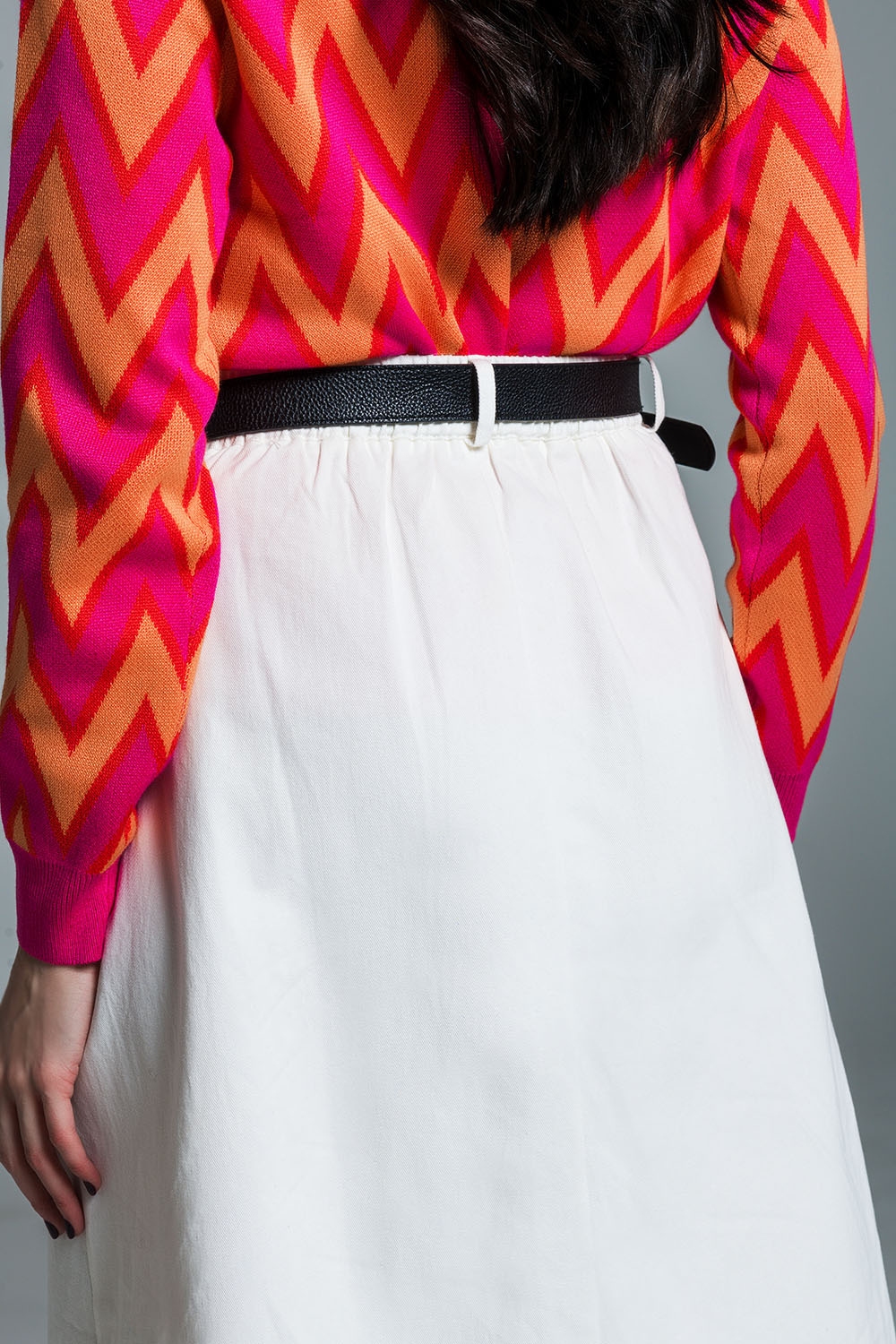 Falda blanca midi con bolsillos en blanco Falda blanca midi con bolsillos en blanco