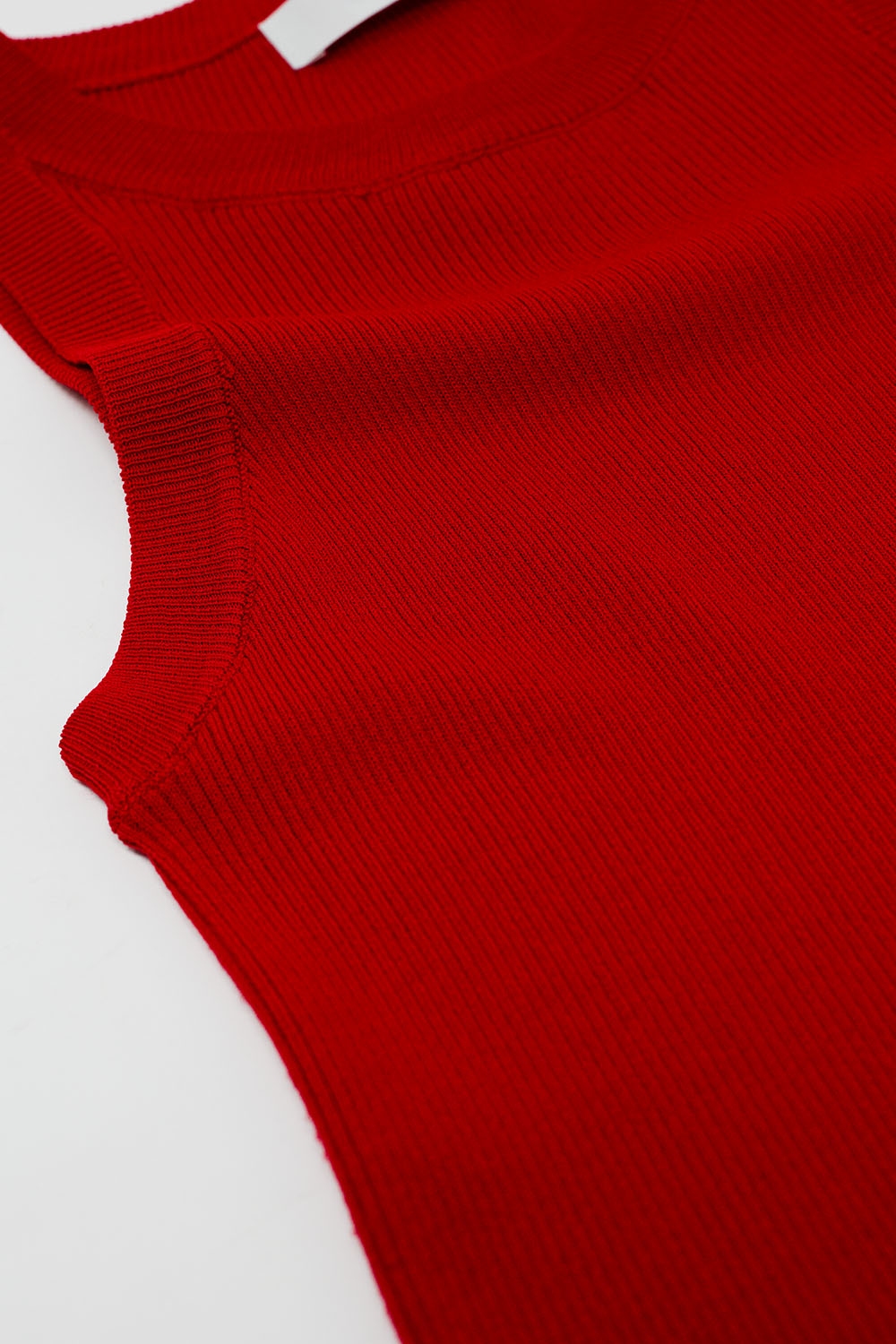 Top de punto sin mangas rojo Top de punto sin mangas rojo