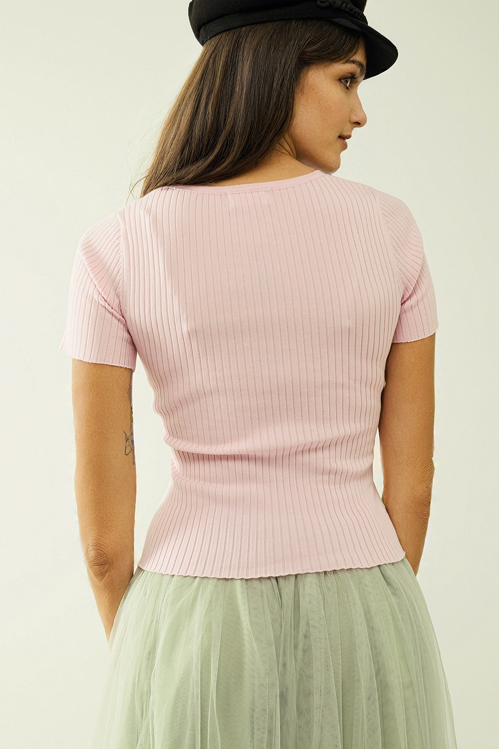Sueter rosa con parte delantera cruzada y cuello en V Sueter rosa con parte delantera cruzada y cuello en V