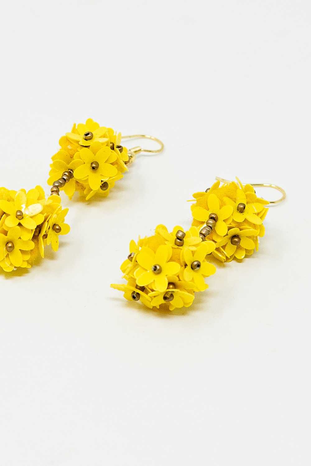 Pendientes flor con margaritas amarillas Pendientes flor con margaritas amarillas