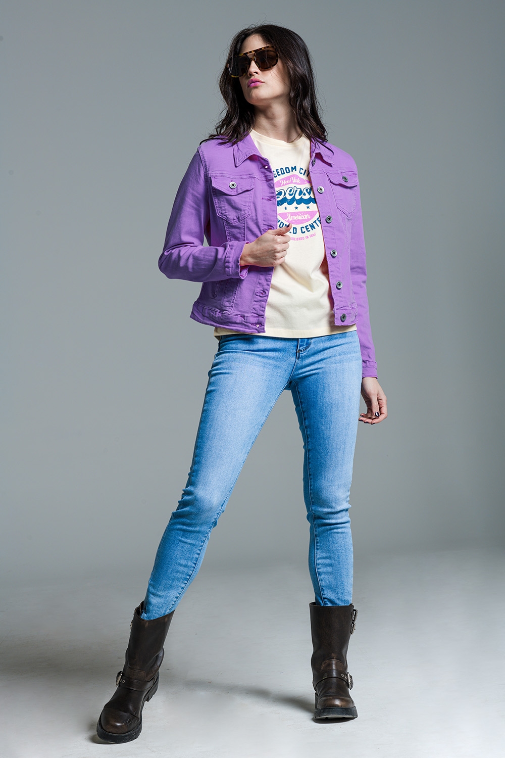 Cazadora vaquera slim trucker en lila