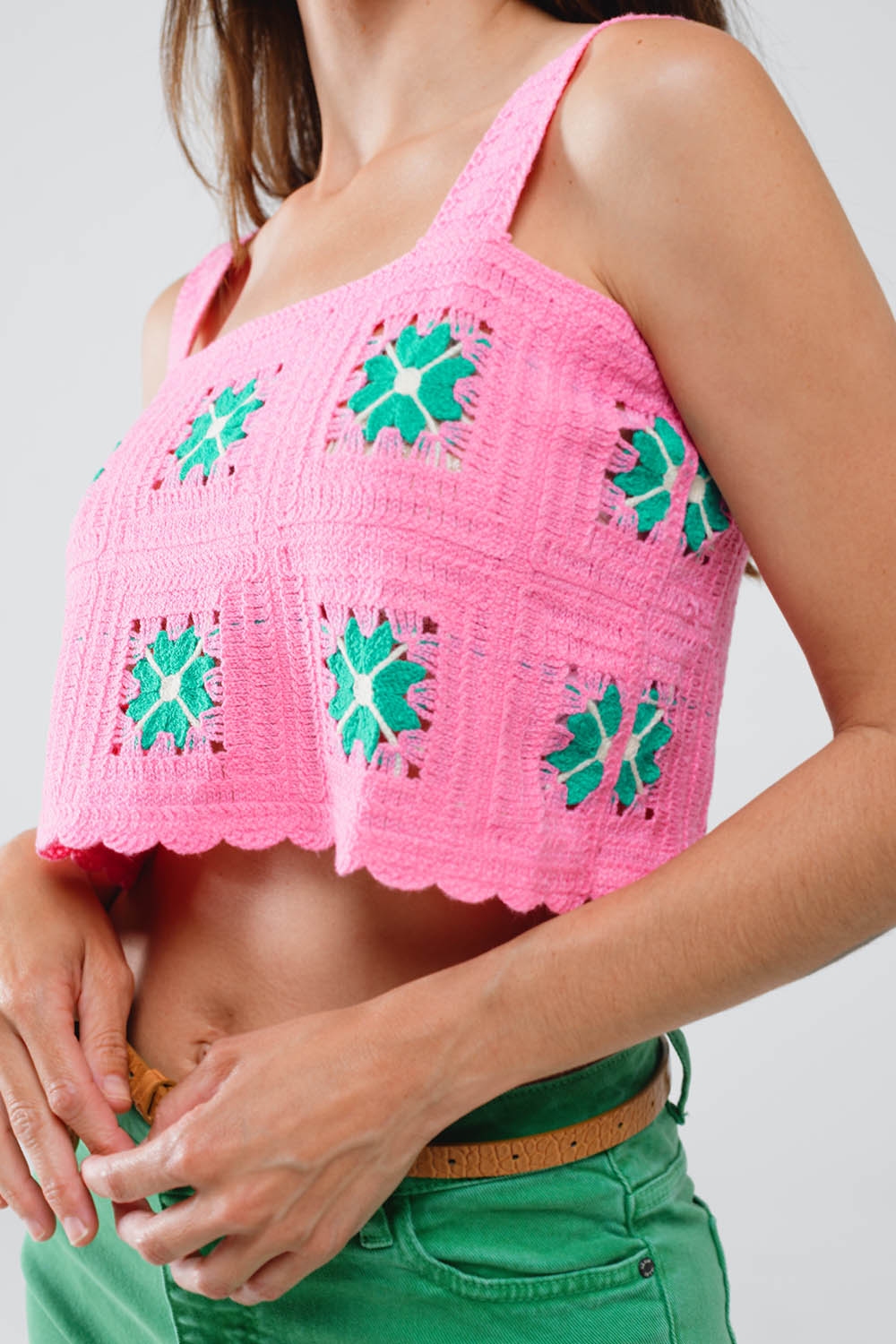 Top de Crochet Recortado con Patr&oacute;n de Flores