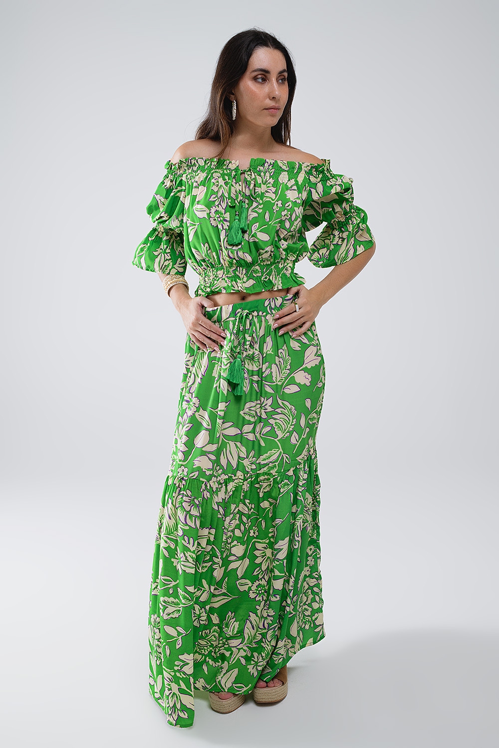 Maxifalda de tirantes con estampado floral verde Maxifalda de tirantes con estampado floral verde