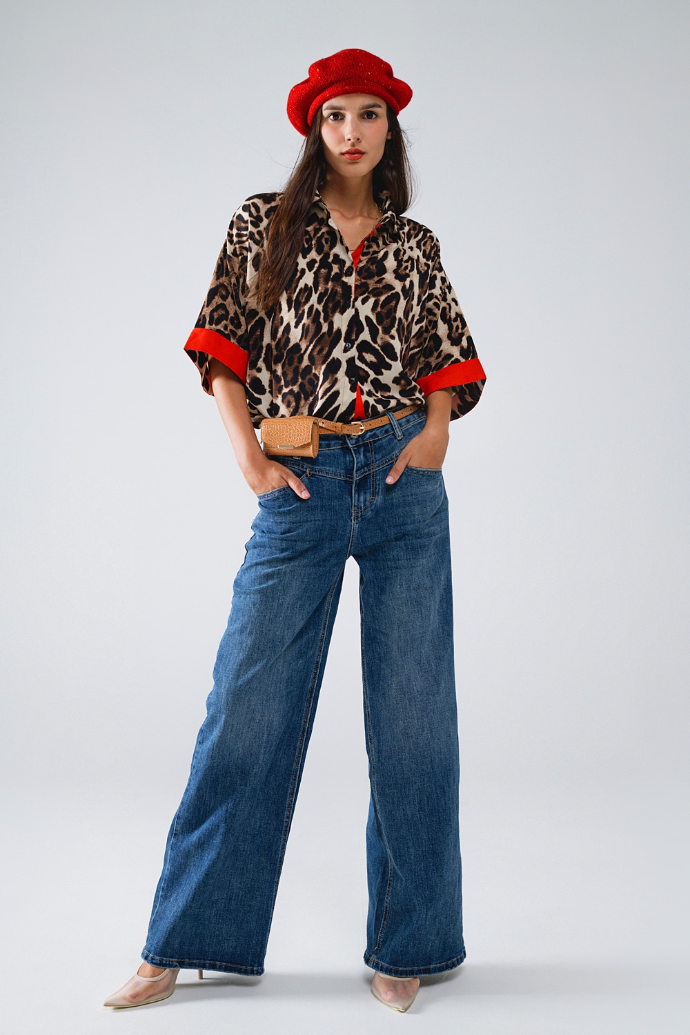 Camisa de leopardo de manga 3/4 con detalles rojos Camisa de leopardo de manga 3/4 con detalles rojos