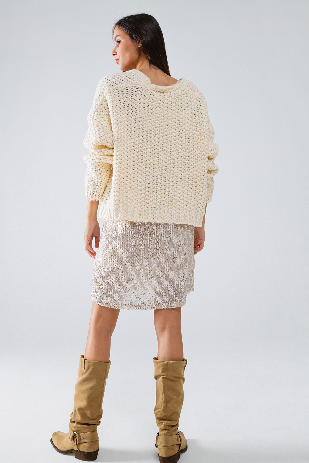 Chaqueta oversize de punto grueso beige con bolsillos