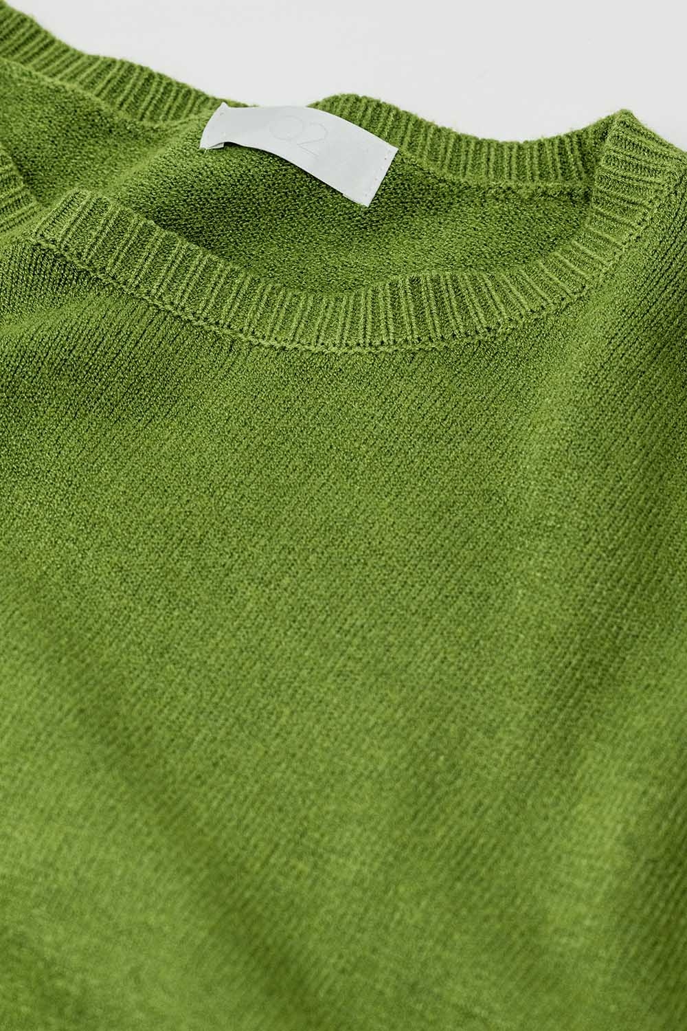 Jersey oversize de manga larga y cuello redondo en verde oliva